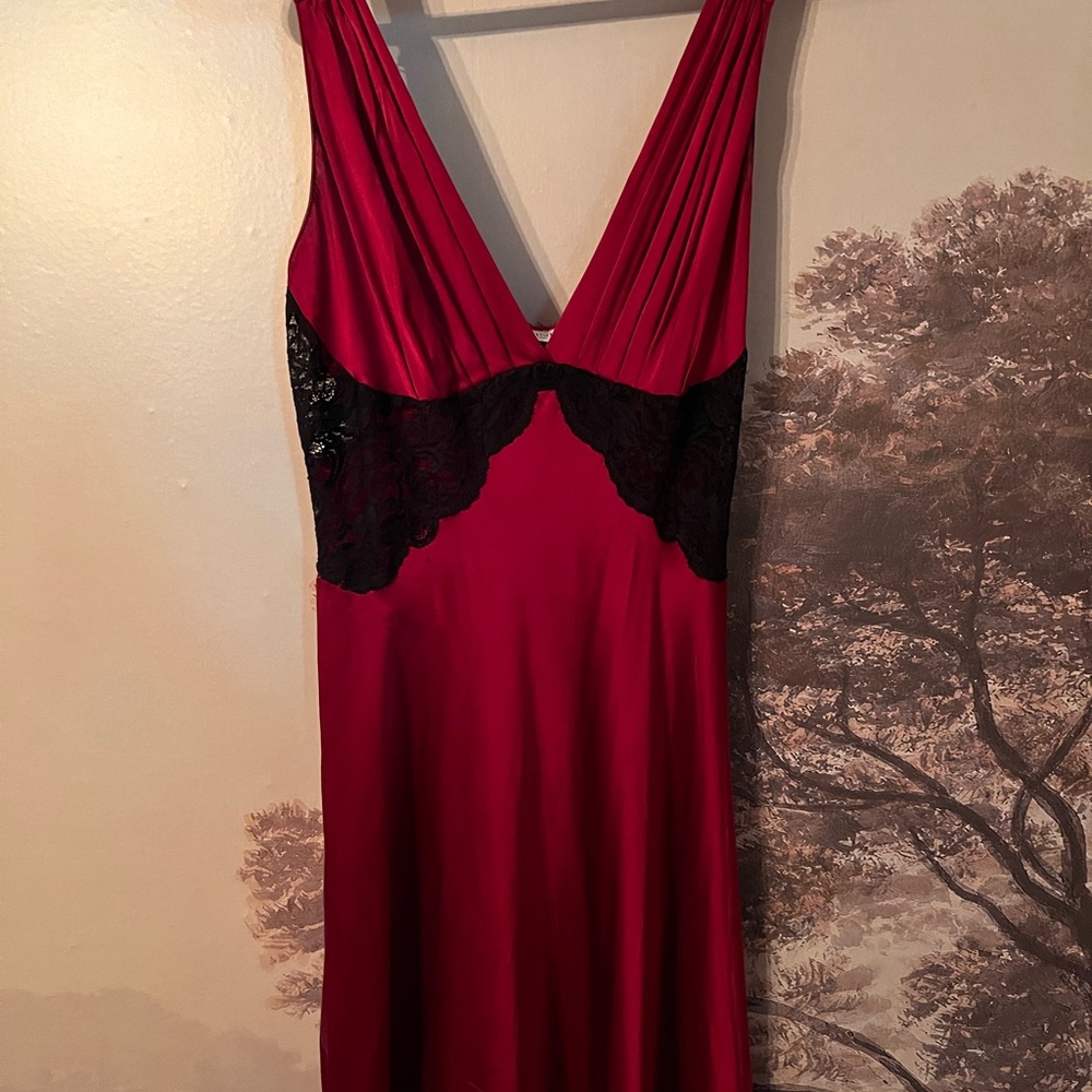 Christine silk glamour gown